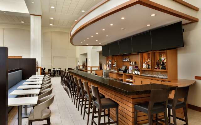 Embassy Suites Boston Logan Airport