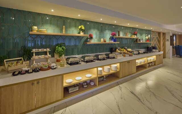 Grand Continent Hebbal a Sarovar Portico Affiliate Hotel