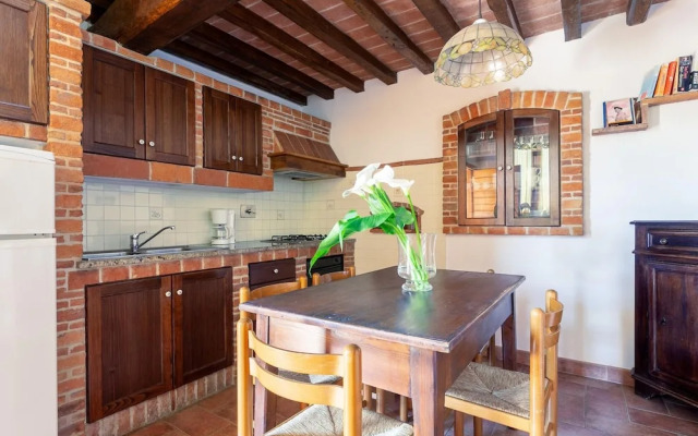 Nice Apartment With Swimming Pool