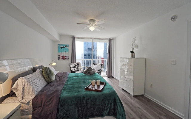 OneLuxStay in the Heart of Brickell