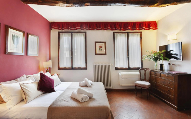 S. Spirito Studio Flat