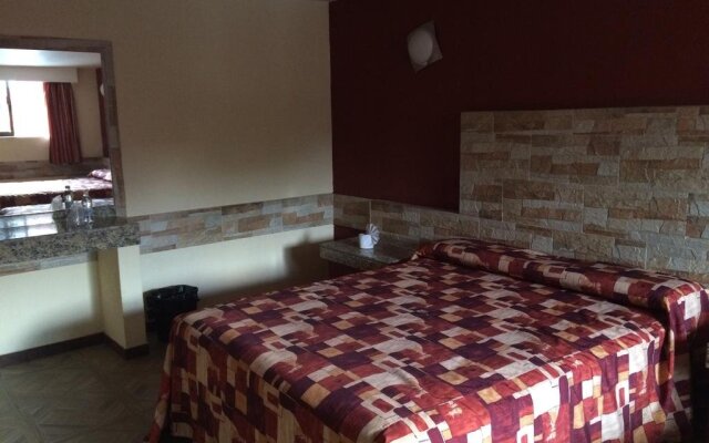 Hotel Agua Caliente
