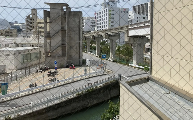 Toyoko Inn Okinawa Naha Kokusai Dori Miebashi Station