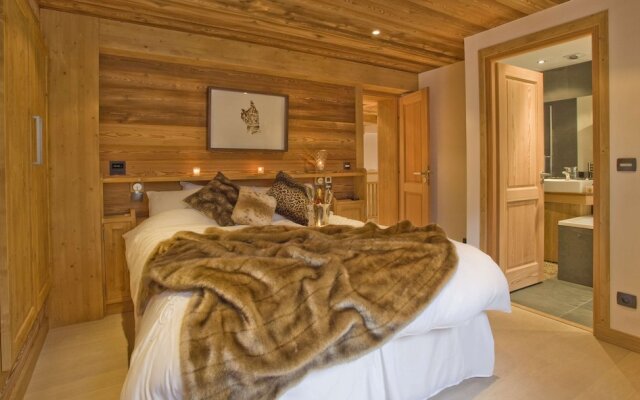 Chalet Cree - Haute Collection