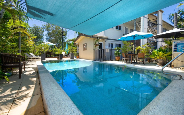 Clifton Sands Holiday Apartments