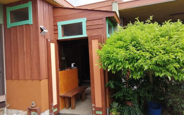 Hotel Hibiscus - Hostel