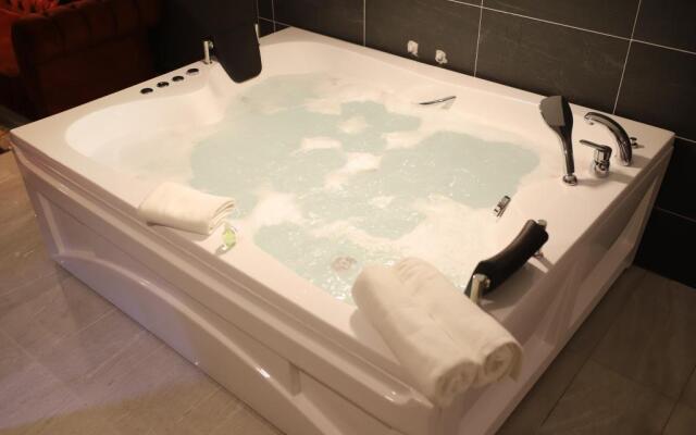 One Day Suit Hotel