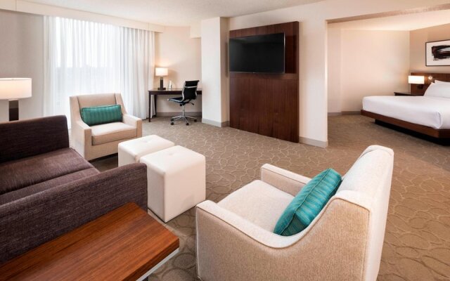 Delta Hotels by Marriott Minneapolis Northeast