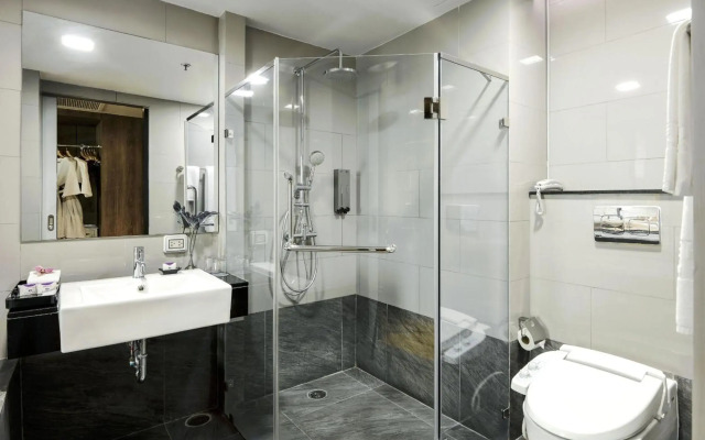 TK Palace Hotel & Convention
