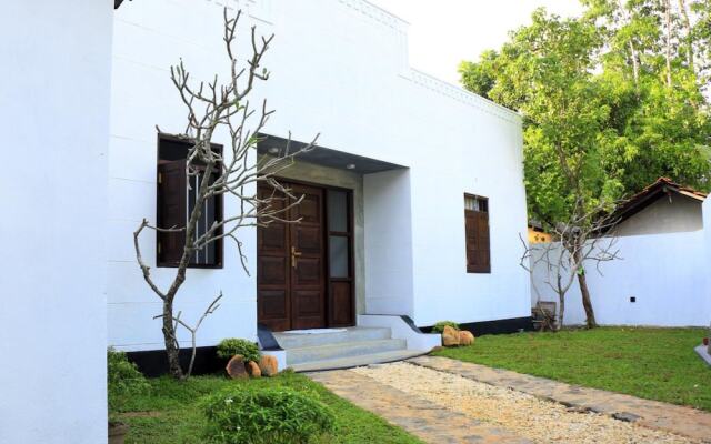Sasen villas - Polhena Beach