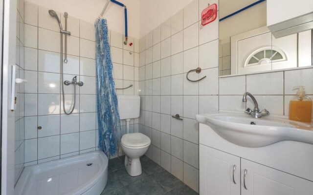 Stunning Home in Tribunj With Wifi and 4 Bedrooms