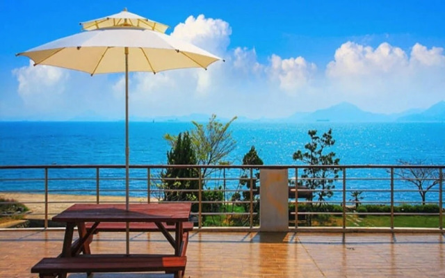 Namhae Zen House Pension