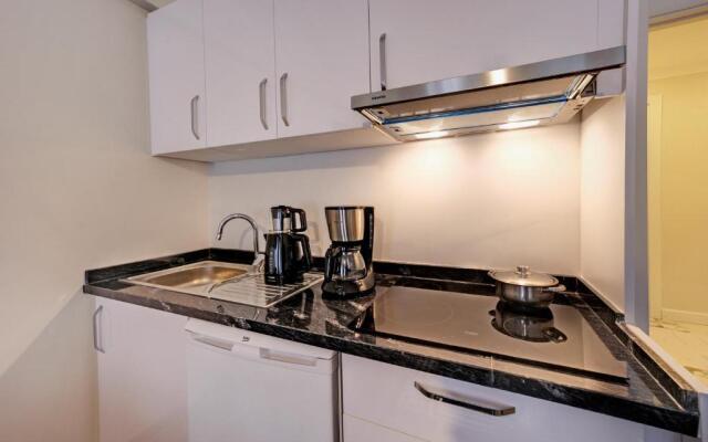 Etiz Hotels & Residences