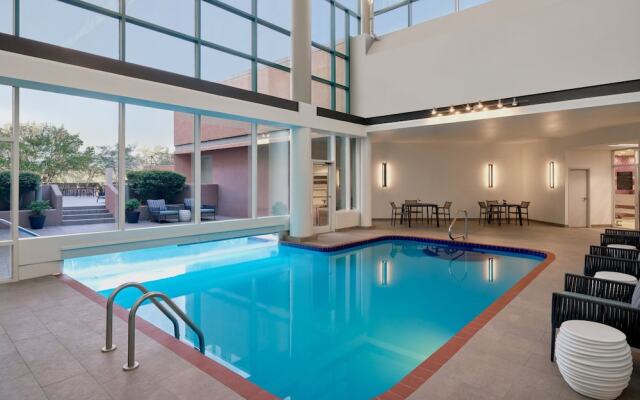 Crowne Plaza Little Rock