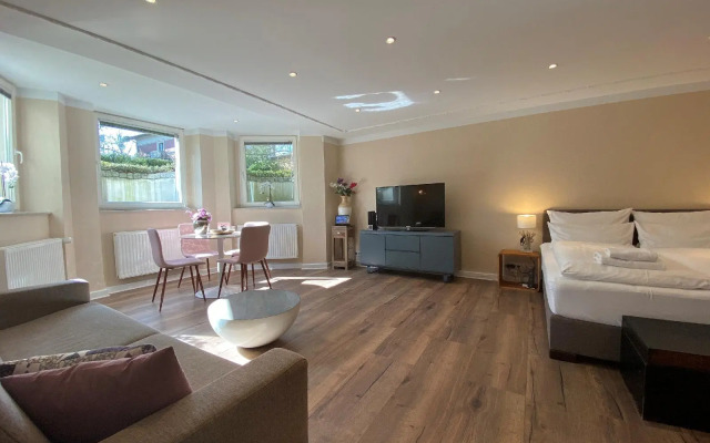Amaroo - Apartments Potsdam “Alexandrowka”