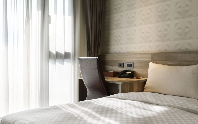 KUN Tour Hotel Feng Chai