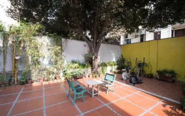 Trendy Bed and Breakfast and Service Apartments