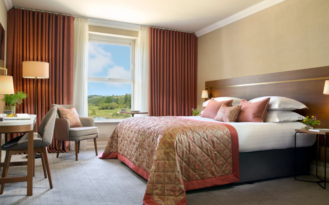 Tulfarris Hotel & Golf Resort