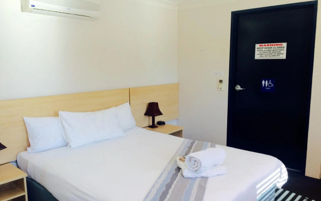 Red Cedar Motel – Guest Rooms – Muswellbrook