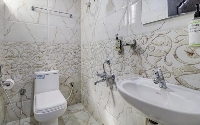 Townhouse OAK SRK White Inn