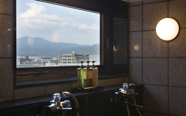 Holiday Inn Kyoto Gojo