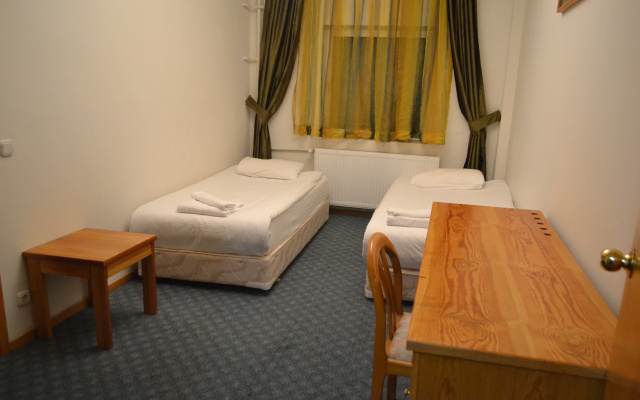 Kar Hotel