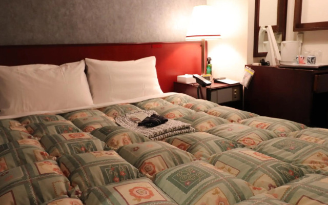 Tokyo Inn