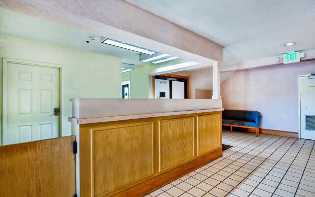 Motel 6 Jeffersonville, In - Louisville