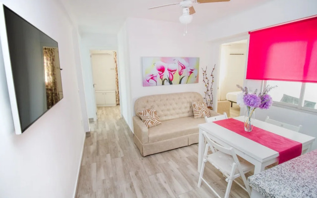 Modish 3 bedroom Apartment in Malaga by La RecepciÃ³n