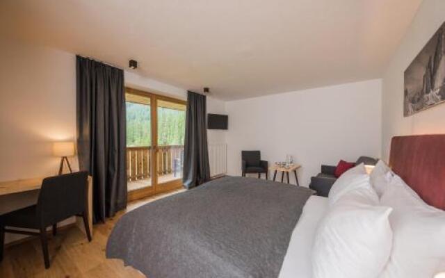 Hotels Dolomitenhof & Chalet Alte Post