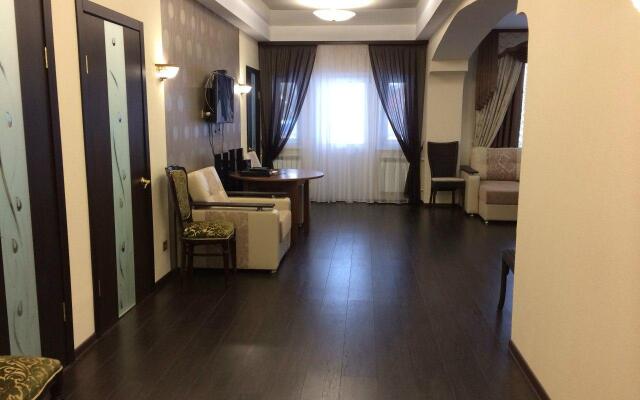 Green Park Hotel