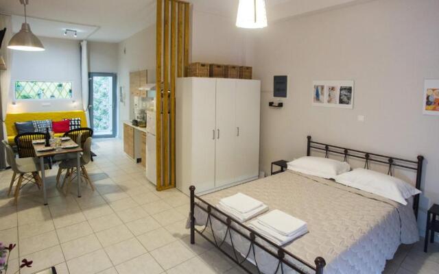 Luxurious Studio, near Athens Airport