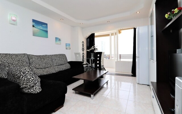 Apartamento Coblanca 8-72