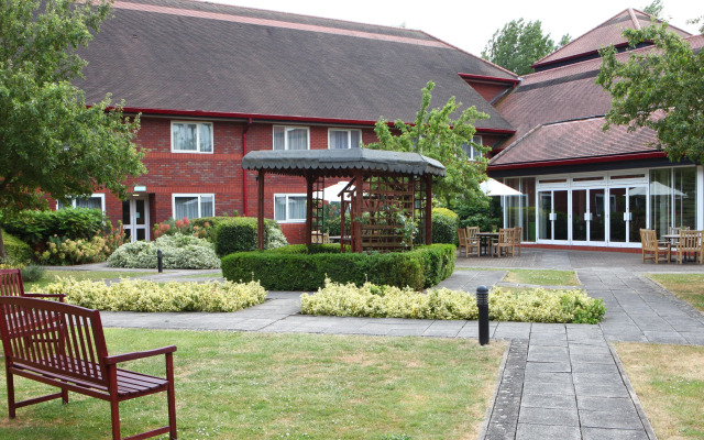 Holiday Inn Aylesbury by IHG