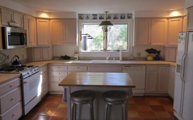 105 Fox Hill Road - Three Bedroom House