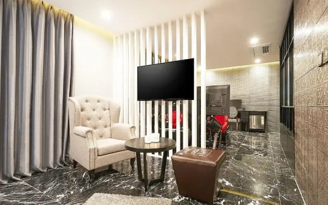 Konkuk University Boutique Nine
