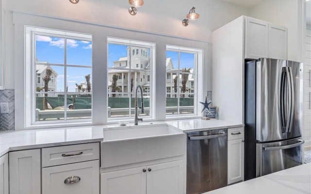 Southern Sandcastle 129 STA