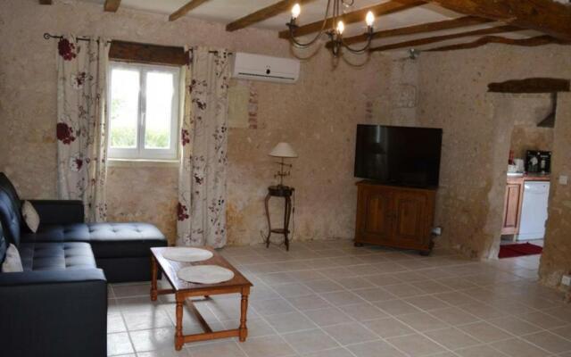 Gîte Nazelles-Négron, 3 pièces, 4 personnes - FR-1-381-201