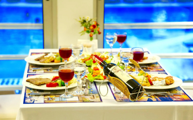 Blue World Hotel