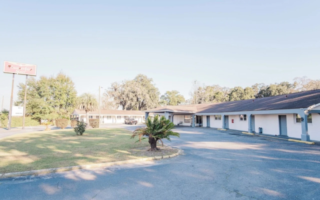 Thunderbird Inn