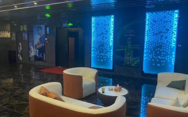 Vienna Hotel (Huizhou Yeting Avenue)