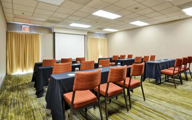 Courtyard by Marriott Dallas Medical/Market Center
