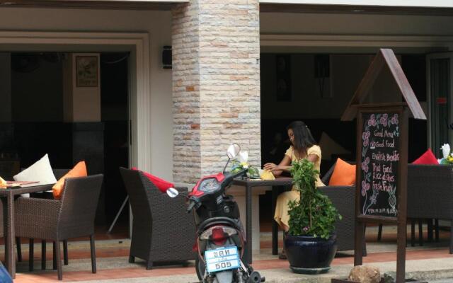 Palmview Resort