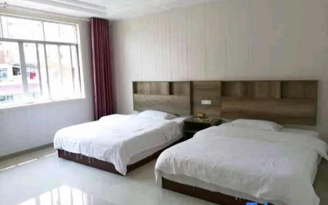 huayun Hotle