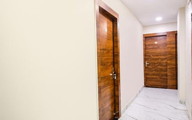 Fabhotel Dak Plaza