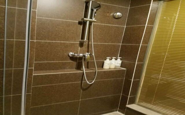 Atour Hotel Hanzhong High-Speed Railway Station