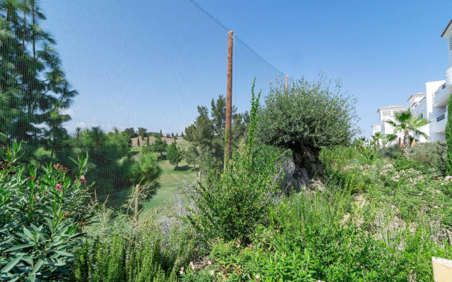 DJA- Modern 2 bedroom apartment close to beach