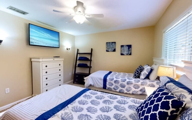 Peacock Bungalow - Left