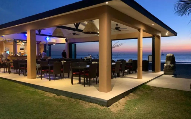 Laguna Beach Club Resort