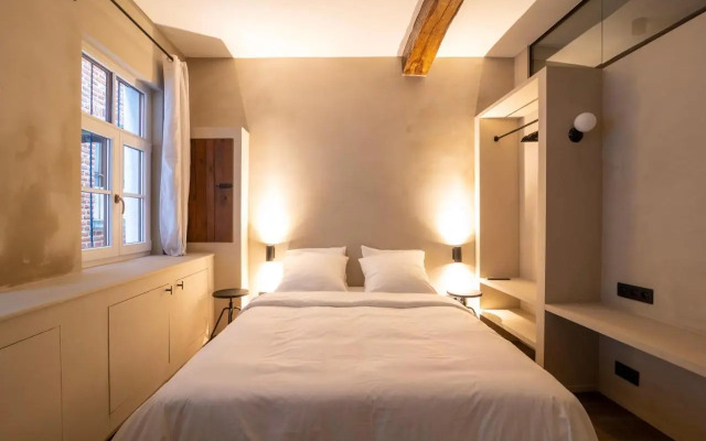Private en-suite room in the heart of Le Sablon